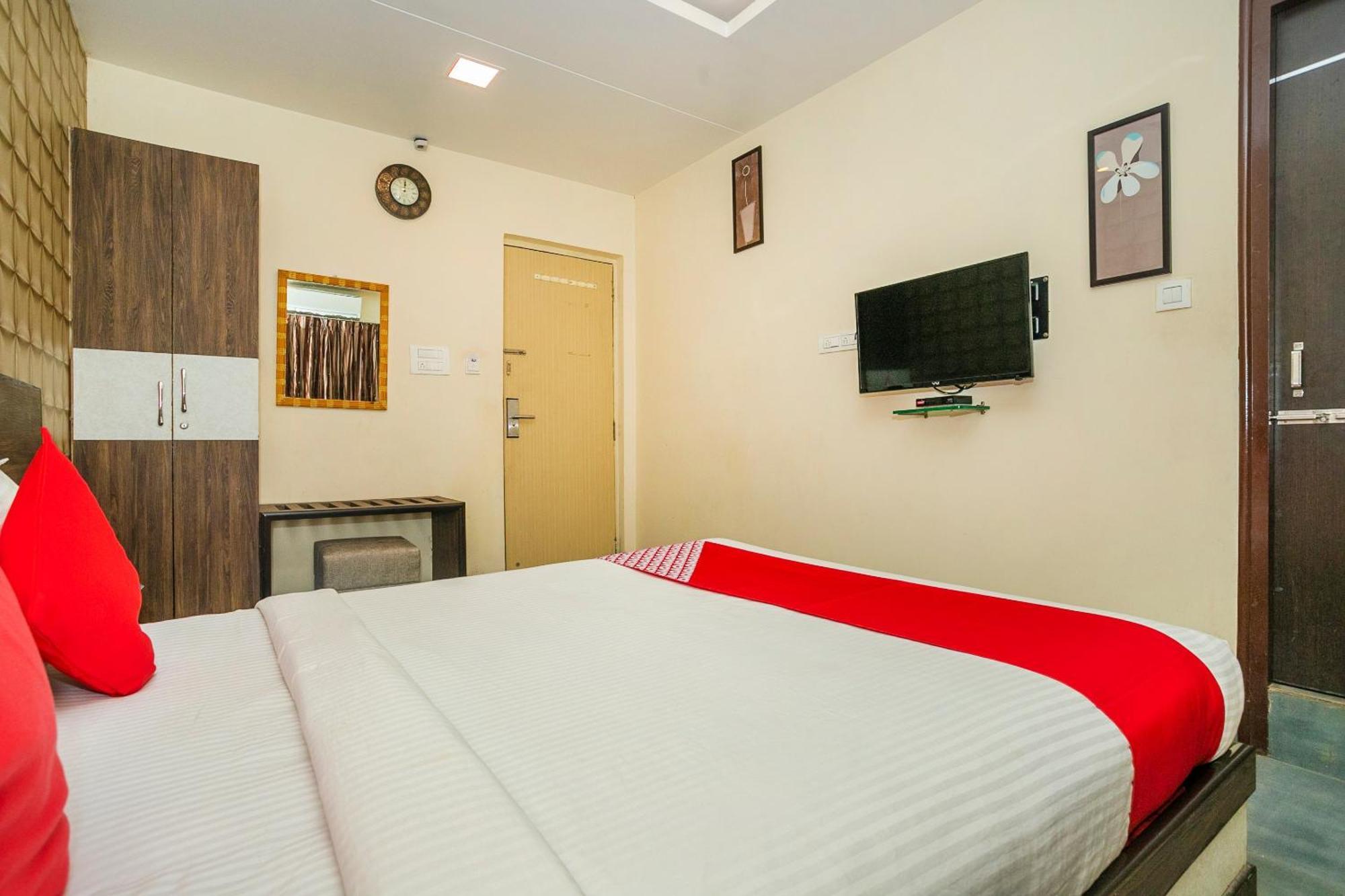 Super Collection O Indian Suites Near Sitara Restaurant Bangalore Eksteriør billede
