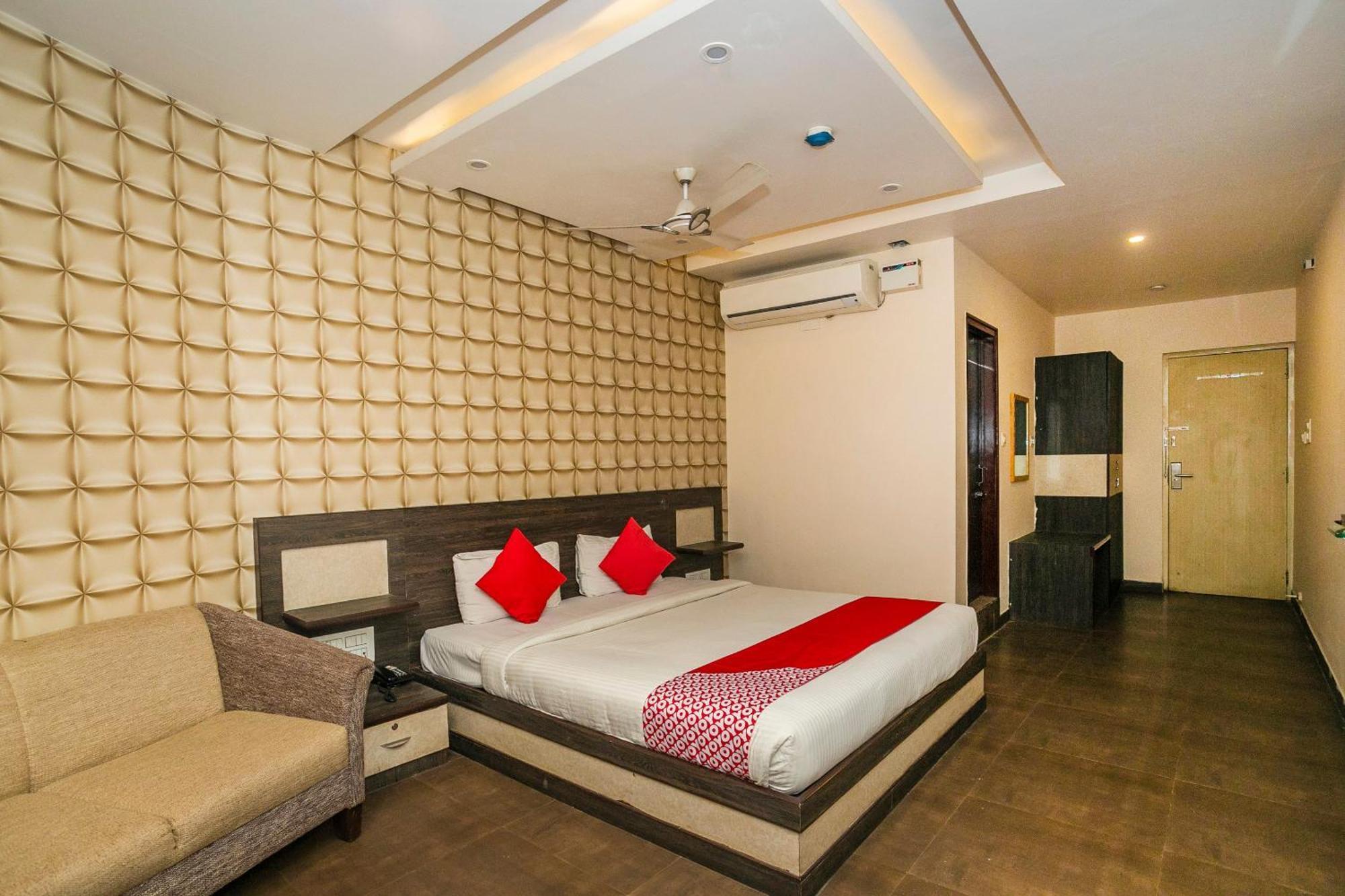 Super Collection O Indian Suites Near Sitara Restaurant Bangalore Eksteriør billede