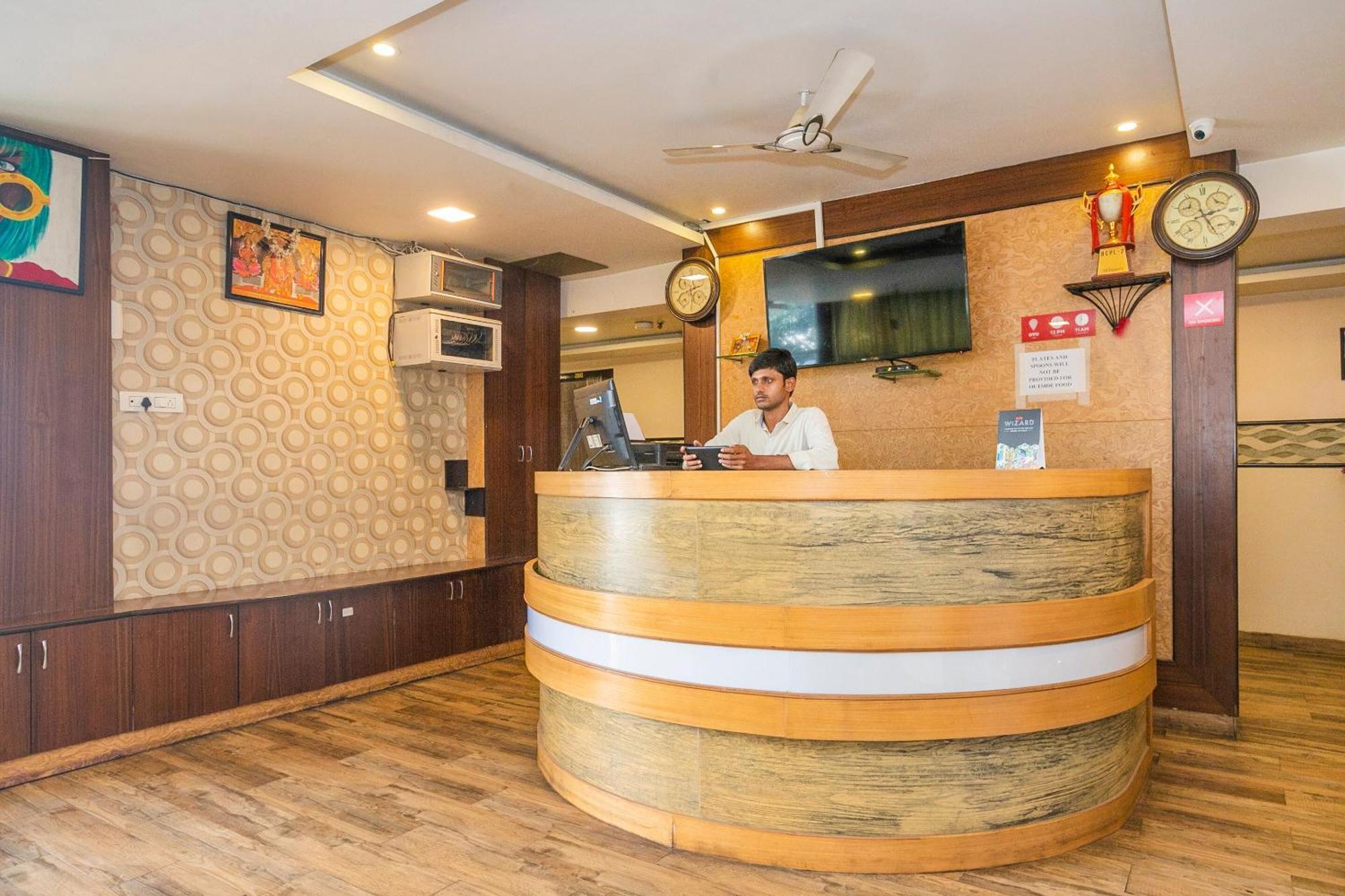 Super Collection O Indian Suites Near Sitara Restaurant Bangalore Eksteriør billede