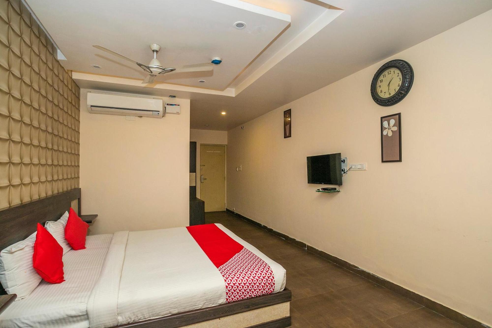 Super Collection O Indian Suites Near Sitara Restaurant Bangalore Eksteriør billede