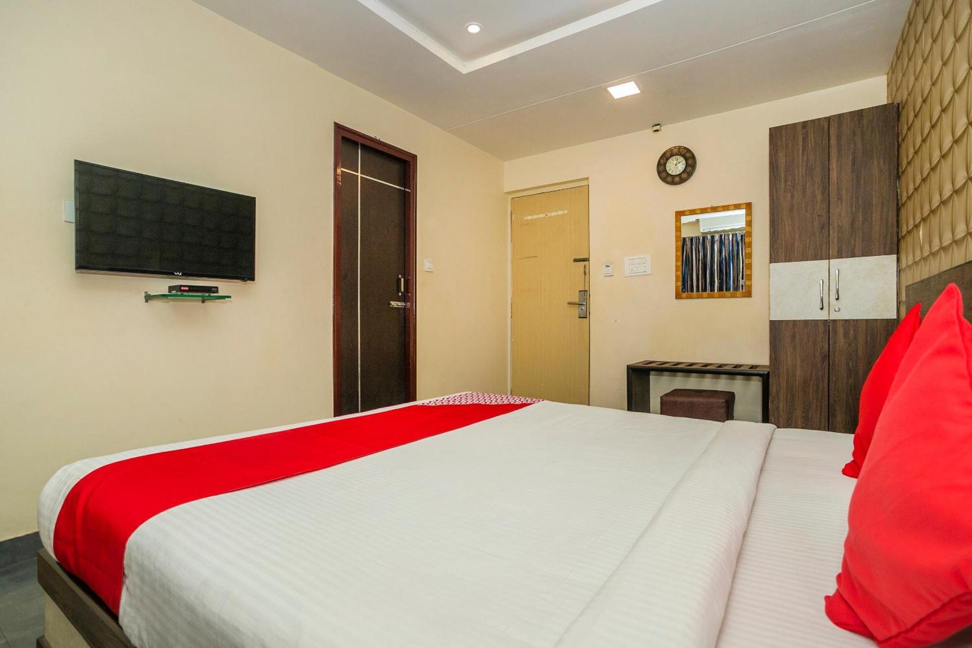 Super Collection O Indian Suites Near Sitara Restaurant Bangalore Eksteriør billede